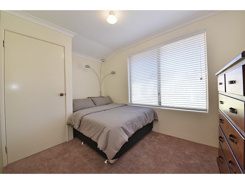 7 Bibbulmun Entrance, Sinagra WA 6065