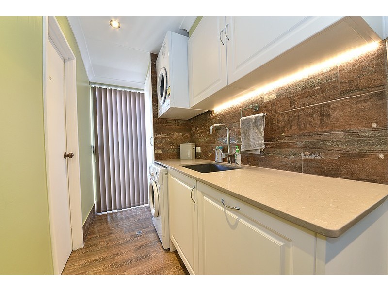 7 Bibbulmun Entrance, Sinagra WA 6065