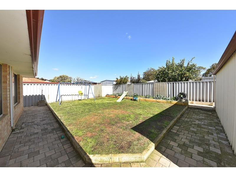 7 Bibbulmun Entrance, Sinagra WA 6065