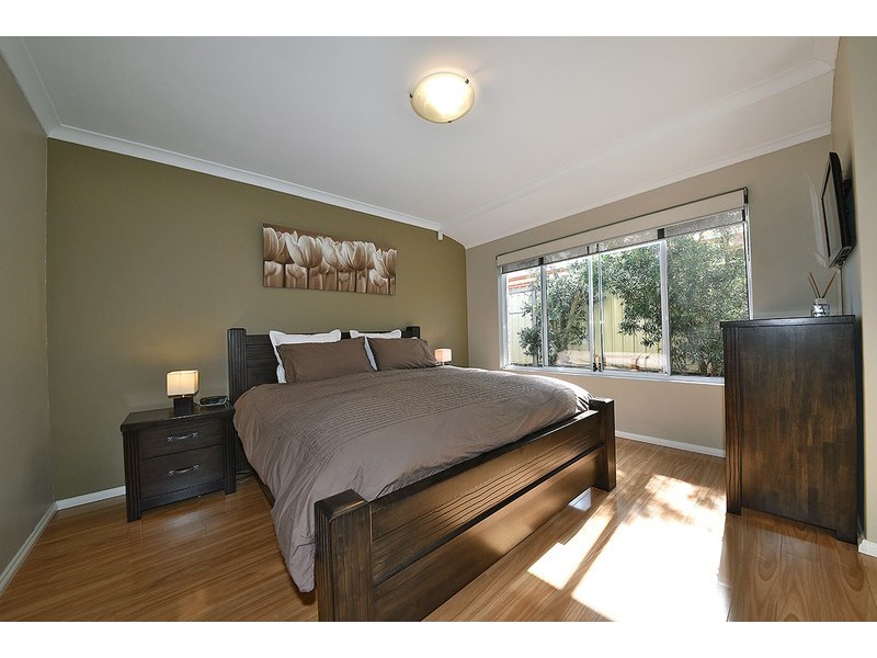 27 Castledene Way, Tapping WA 6065