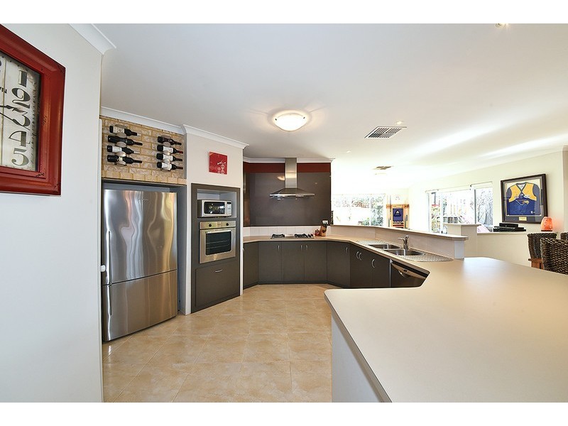 27 Castledene Way, Tapping WA 6065