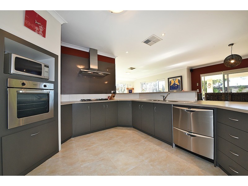 27 Castledene Way, Tapping WA 6065