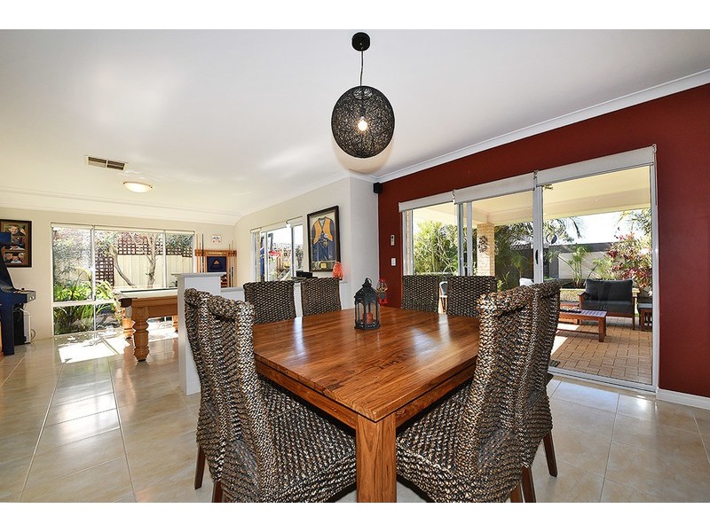 27 Castledene Way, Tapping WA 6065