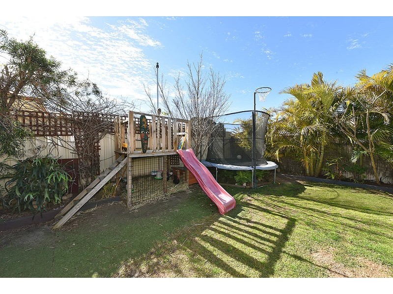 27 Castledene Way, Tapping WA 6065