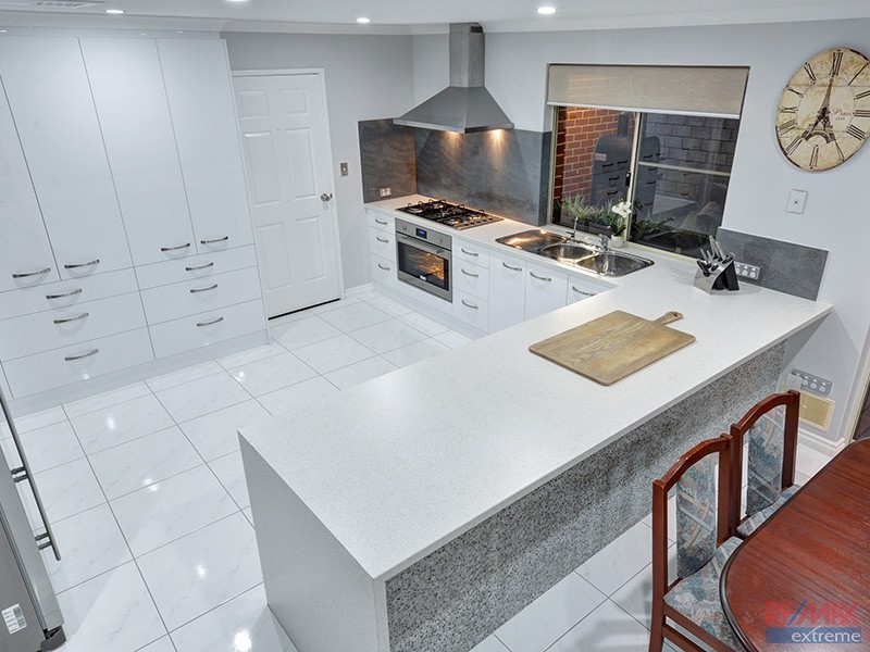 124 Balladong Loop, Carramar WA 6031