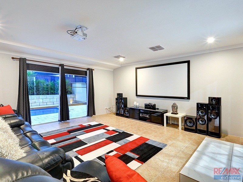 124 Balladong Loop, Carramar WA 6031