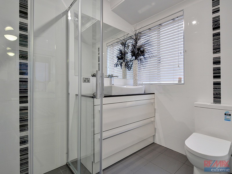 124 Balladong Loop, Carramar WA 6031