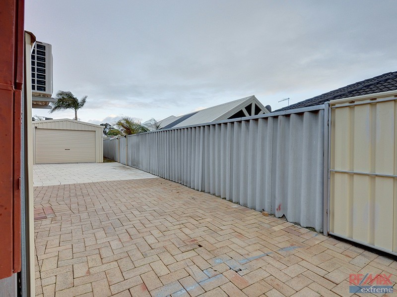 124 Balladong Loop, Carramar WA 6031