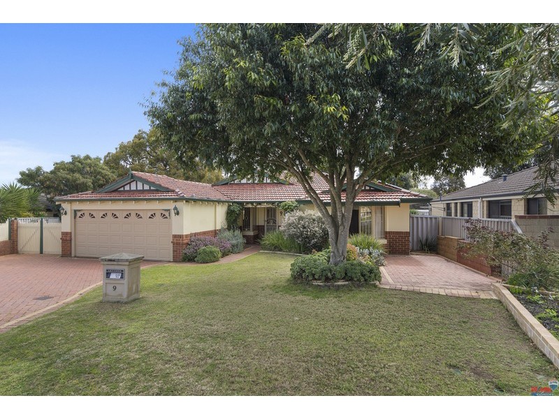 9 Camelot Grove, Carramar WA 6031