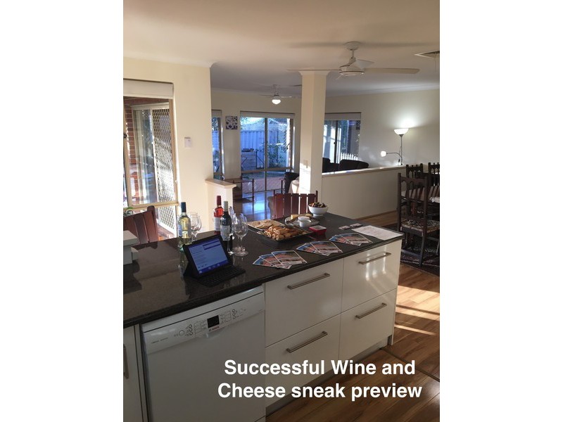 9 Camelot Grove, Carramar WA 6031