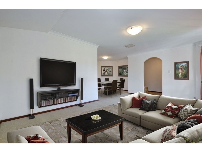 4 Manapouri Meander, Joondalup WA 6027