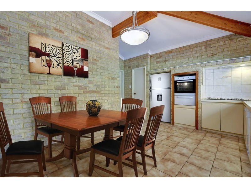 4 Manapouri Meander, Joondalup WA 6027