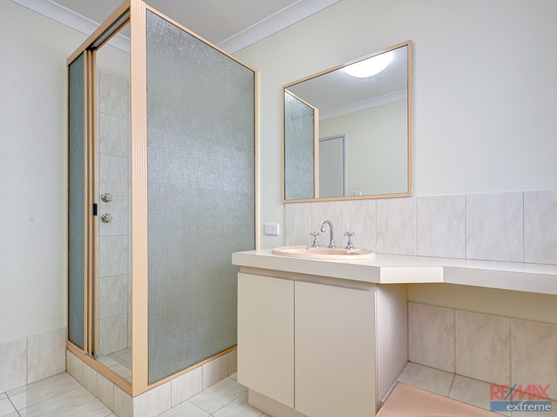 4 Manapouri Meander, Joondalup WA 6027