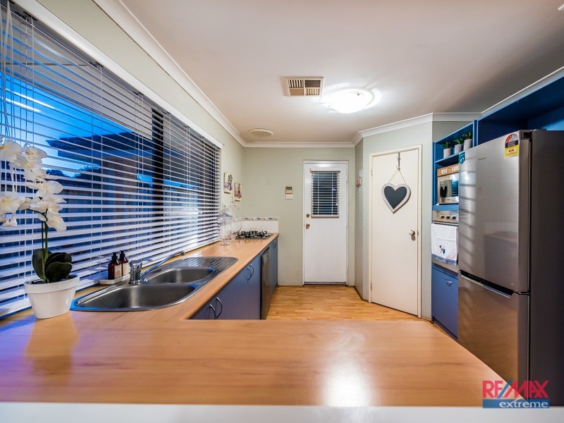 52 Heacham Avenue, Hocking WA 6065