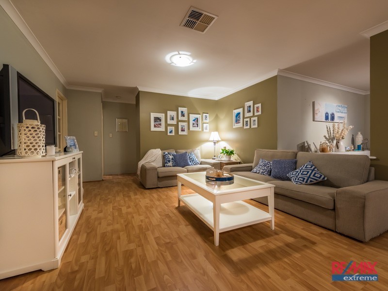 52 Heacham Avenue, Hocking WA 6065