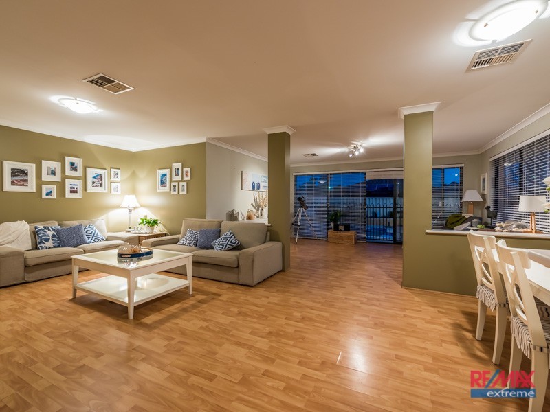 52 Heacham Avenue, Hocking WA 6065