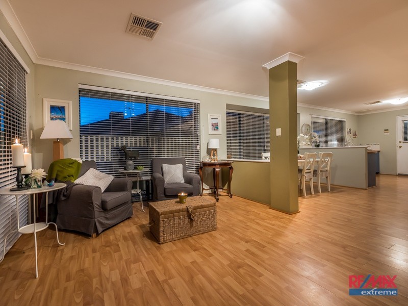 52 Heacham Avenue, Hocking WA 6065