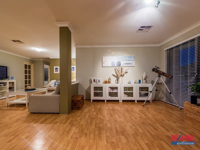 52 Heacham Avenue, Hocking WA 6065