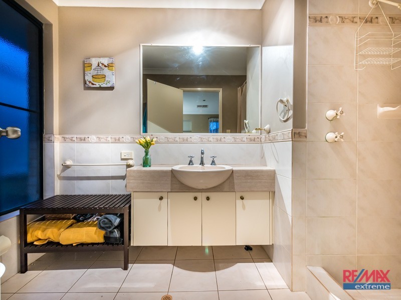 52 Heacham Avenue, Hocking WA 6065