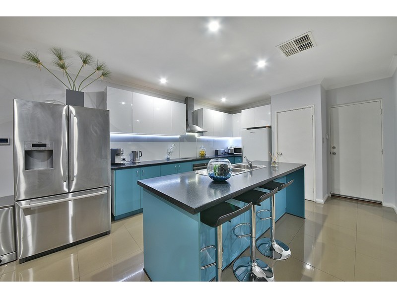 20 Van Gogh Road, Tapping WA 6065