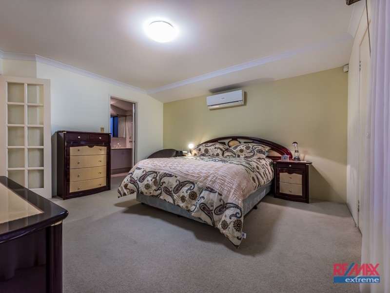 4 Havana Vista, Hocking WA 6065