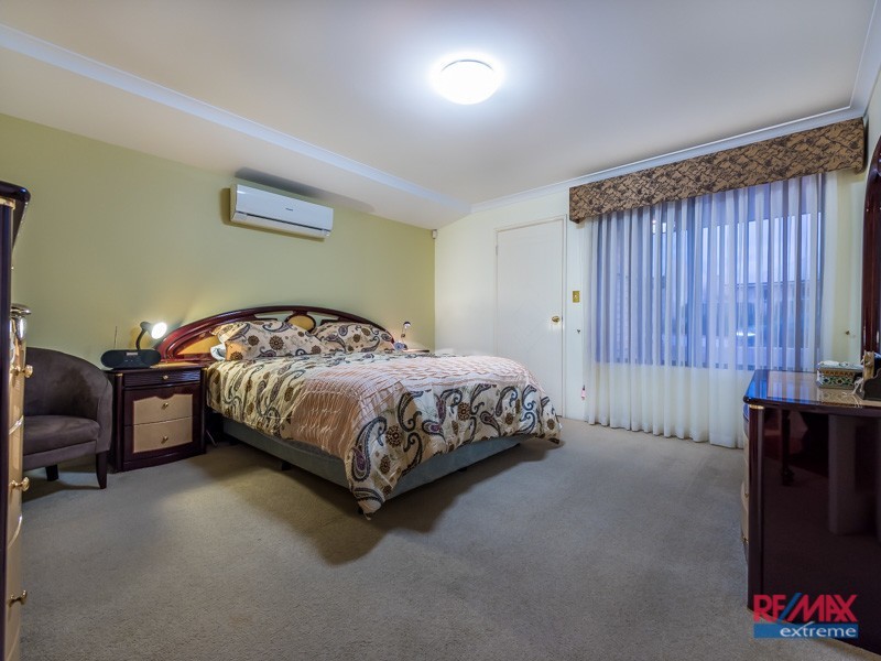 4 Havana Vista, Hocking WA 6065