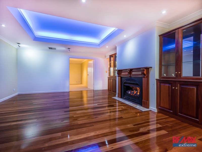 4 Havana Vista, Hocking WA 6065