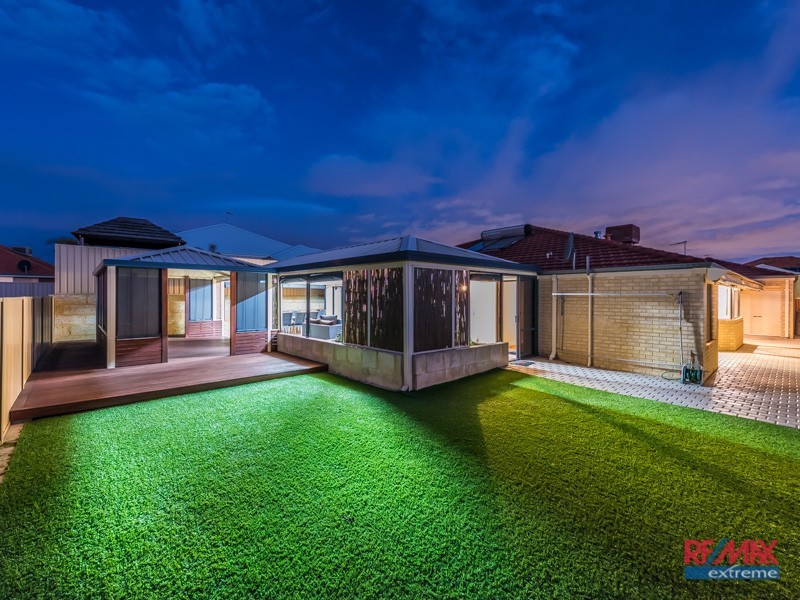 4 Havana Vista, Hocking WA 6065