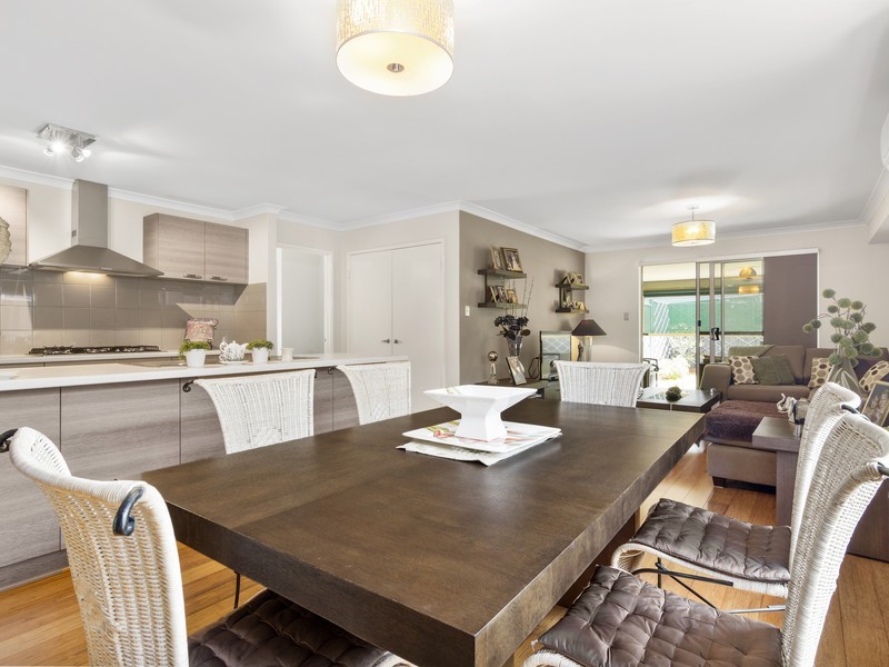 99 Grandis Boulevard, Banksia Grove WA 6031