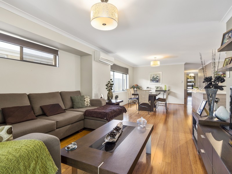 99 Grandis Boulevard, Banksia Grove WA 6031