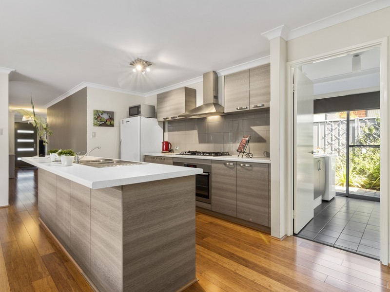 99 Grandis Boulevard, Banksia Grove WA 6031