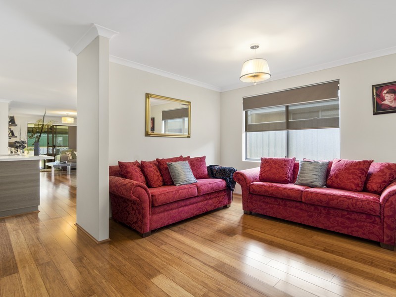 99 Grandis Boulevard, Banksia Grove WA 6031