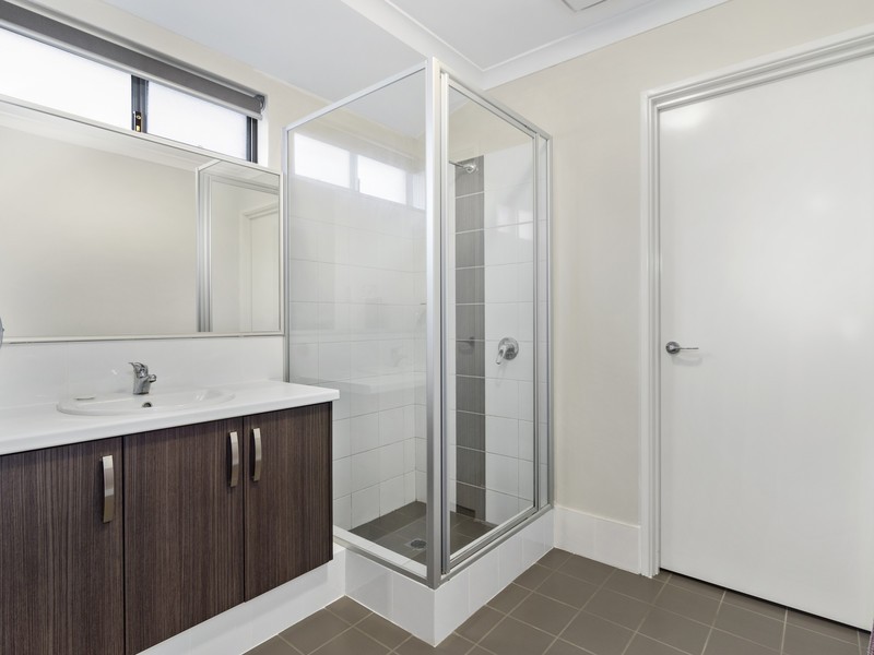 99 Grandis Boulevard, Banksia Grove WA 6031