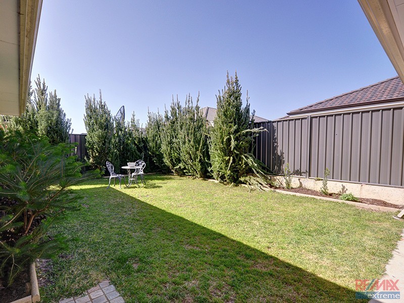 87 Joseph Banks Boulevard, Banksia Grove WA 6031