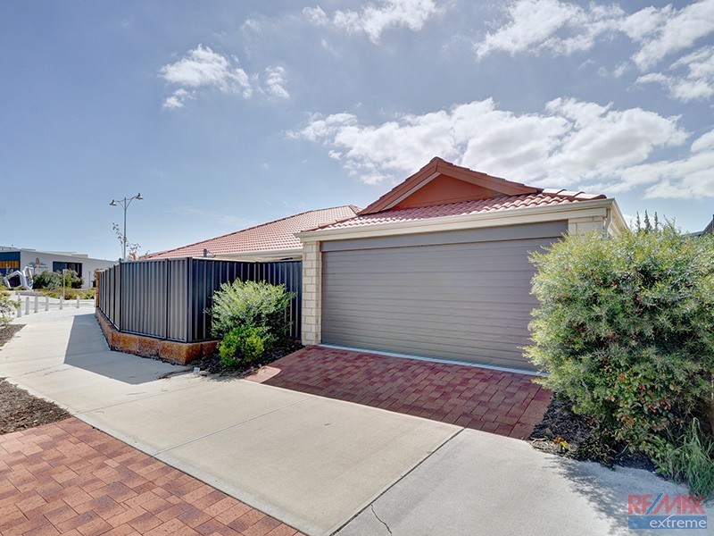 87 Joseph Banks Boulevard, Banksia Grove WA 6031