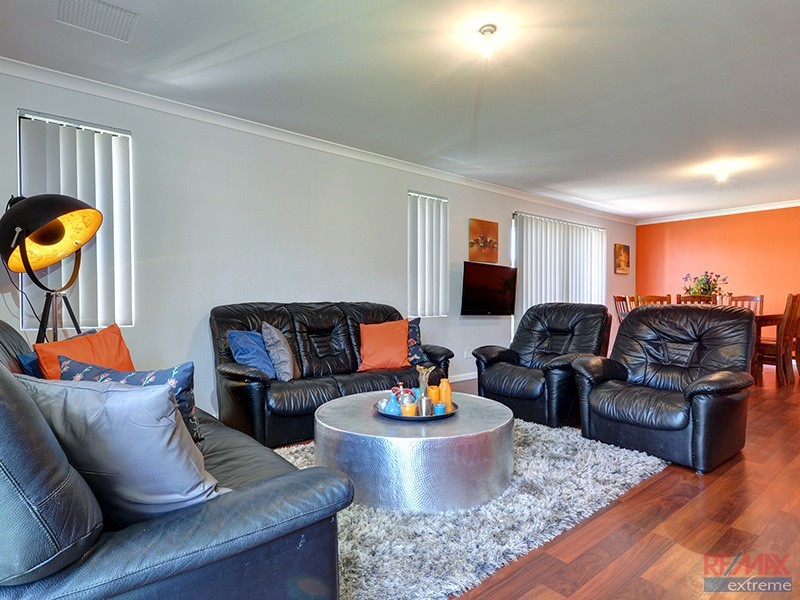 87 Joseph Banks Boulevard, Banksia Grove WA 6031