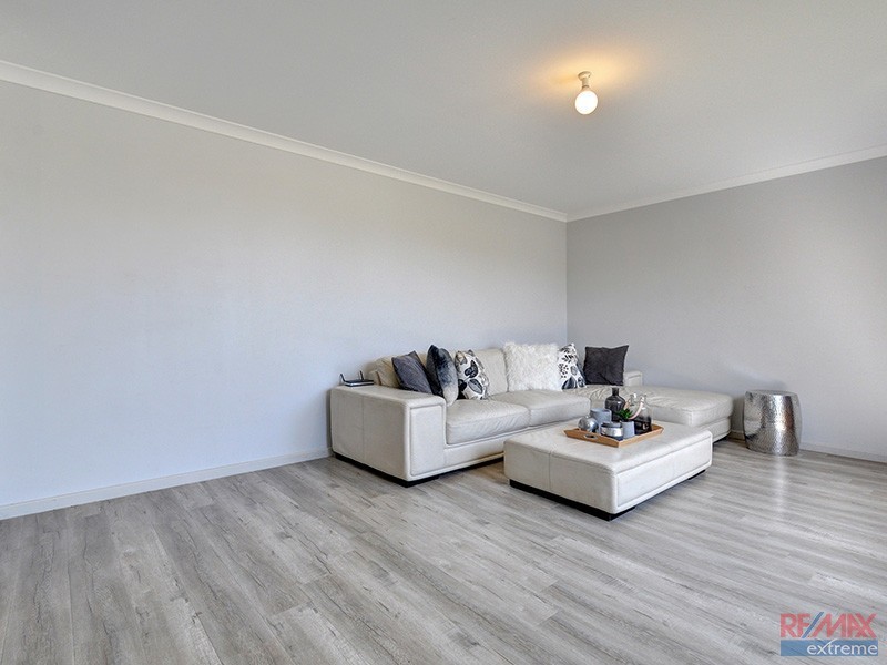 87 Joseph Banks Boulevard, Banksia Grove WA 6031