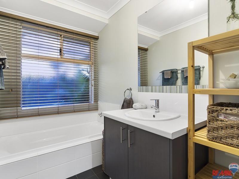 119 Boomerang Loop, Banksia Grove WA 6031