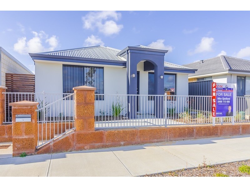 201 Grandis Boulevard, Banksia Grove WA 6031