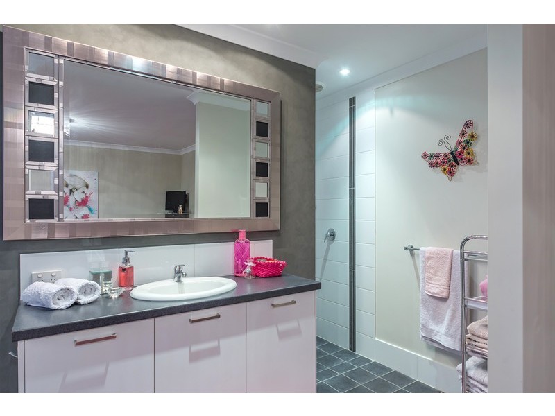 52 Anastasio Avenue, Landsdale WA 6065