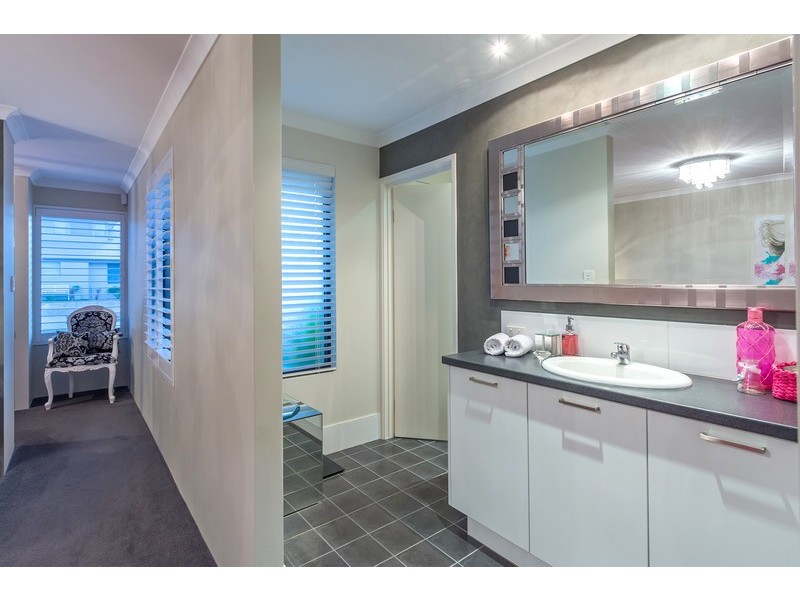 52 Anastasio Avenue, Landsdale WA 6065