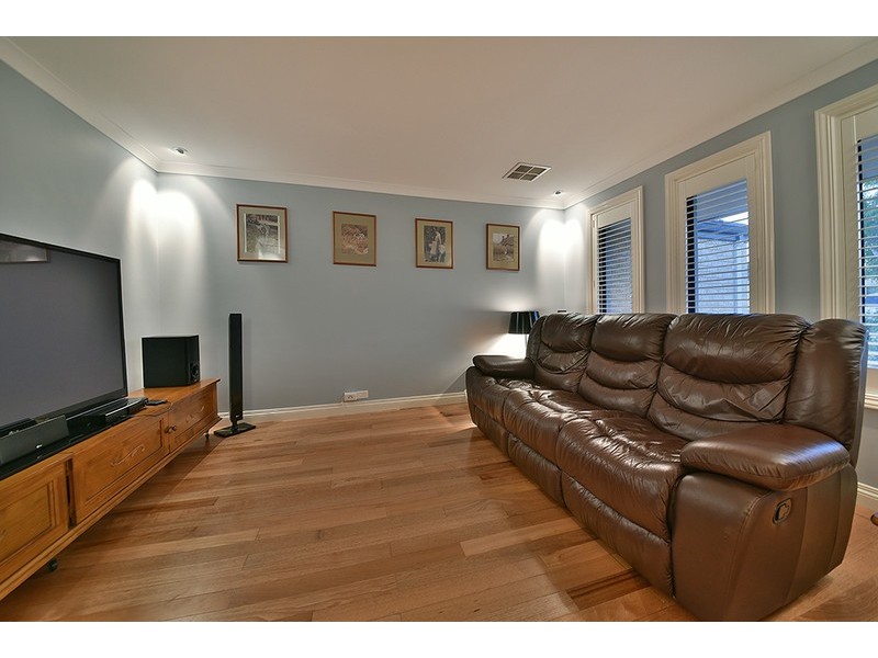 52 Archimedes Crescent, Tapping WA 6065