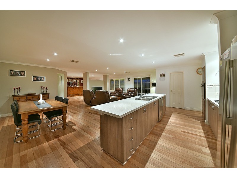 52 Archimedes Crescent, Tapping WA 6065