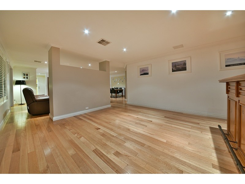 52 Archimedes Crescent, Tapping WA 6065