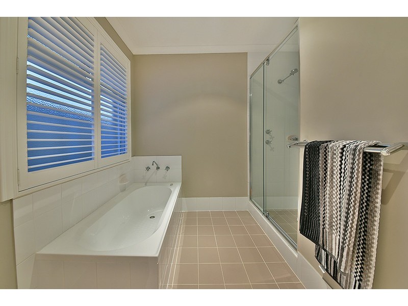 52 Archimedes Crescent, Tapping WA 6065