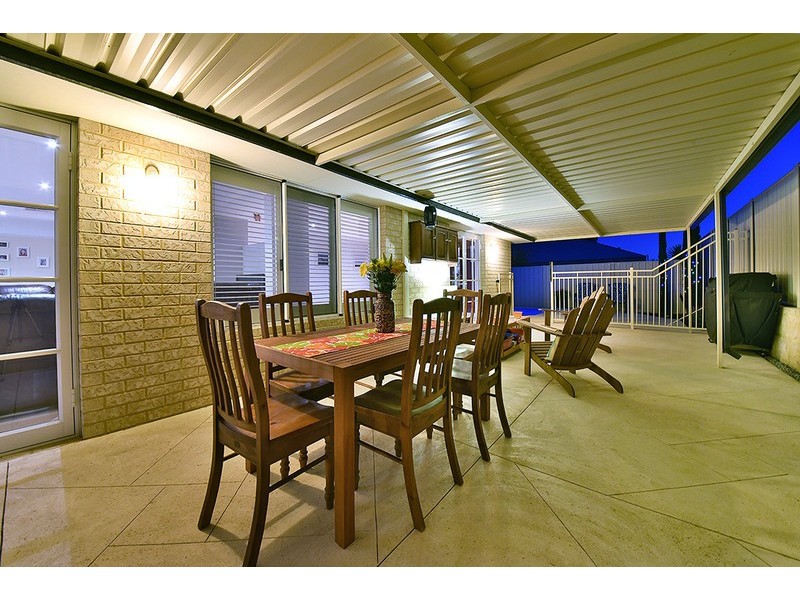 52 Archimedes Crescent, Tapping WA 6065