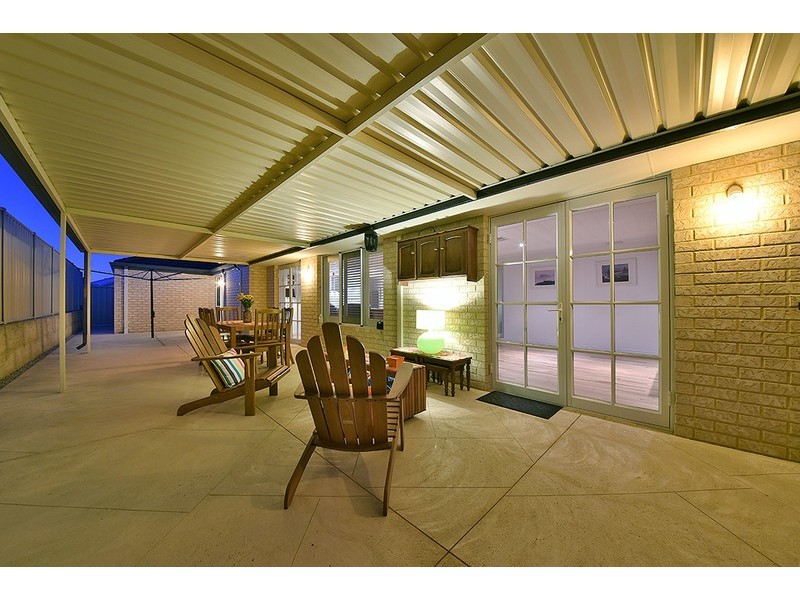 52 Archimedes Crescent, Tapping WA 6065