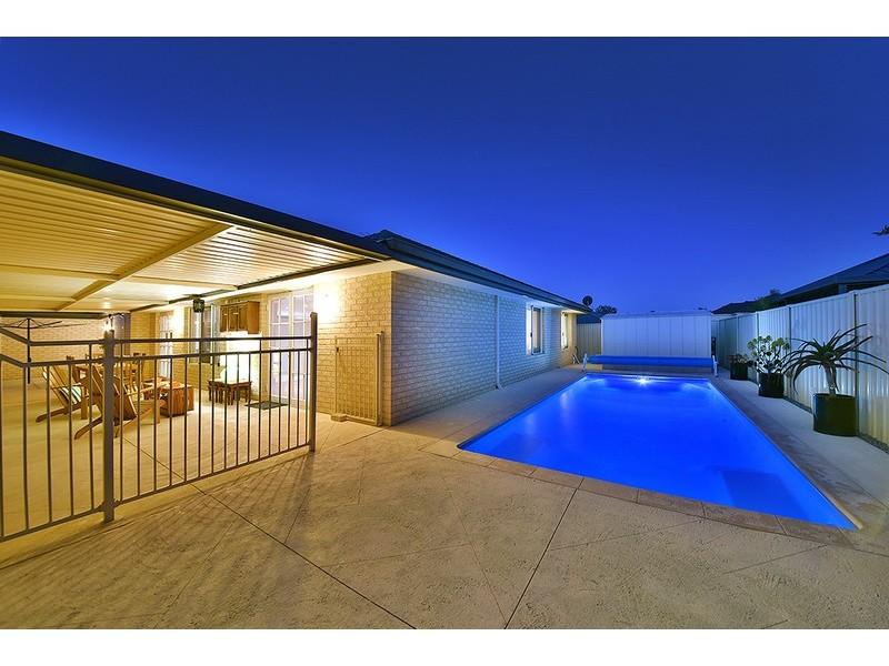 52 Archimedes Crescent, Tapping WA 6065