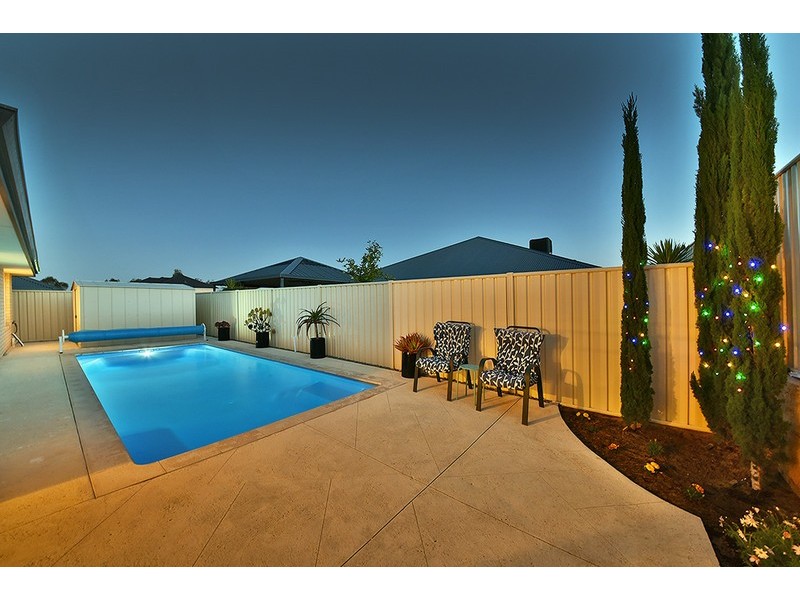 52 Archimedes Crescent, Tapping WA 6065