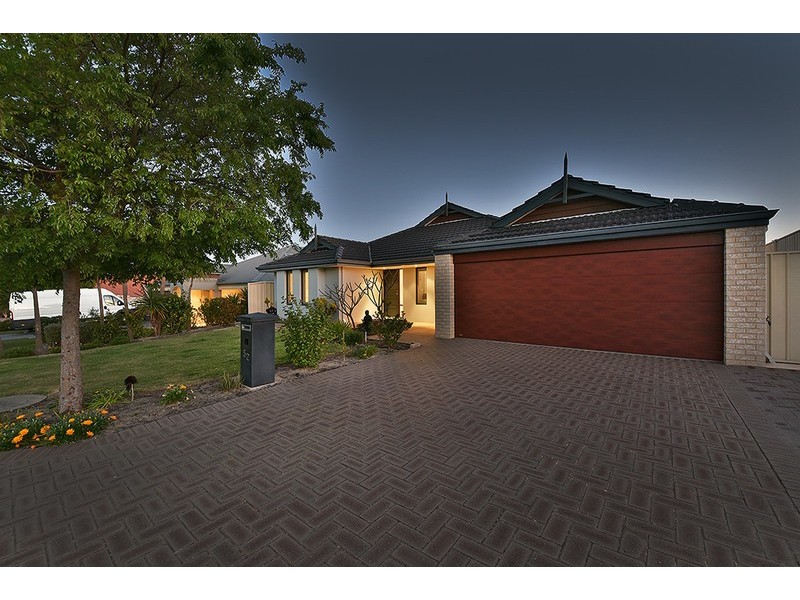 52 Archimedes Crescent, Tapping WA 6065